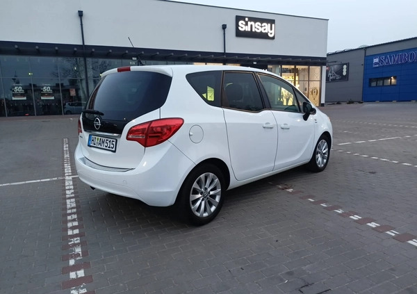 Opel Meriva cena 29900 przebieg: 111700, rok produkcji 2013 z Czersk małe 277